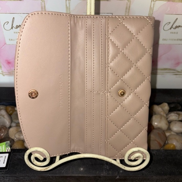 Badgley Mischka Quilted Caed Wallet - Picture 5 of 6
